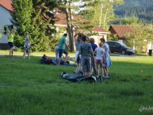 UA170715Nesselwang Singin Activiteiten op Park07.JPG